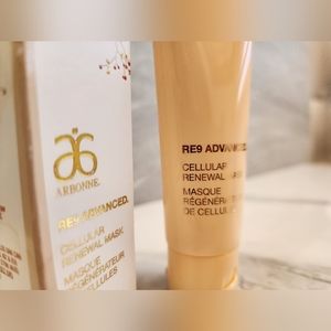 R9 Cellular Renewal Mask